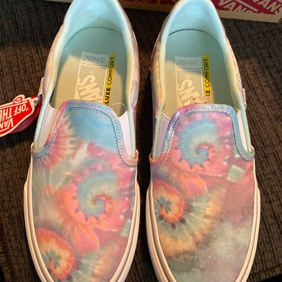 Vans Shoes - NWT Vans Asher deluxe shoes